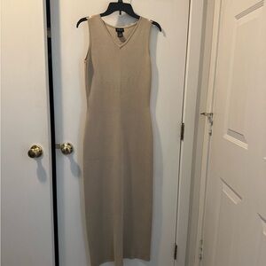 Body con  a line knit Willi Smith dress. 3/4 length